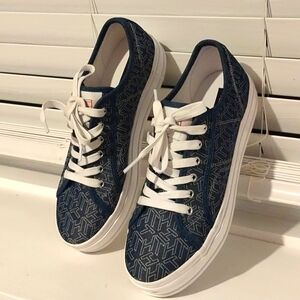 Tommy Hilfiger Blue Logo Patterned Platform Sneakers Lace Up Size 9M